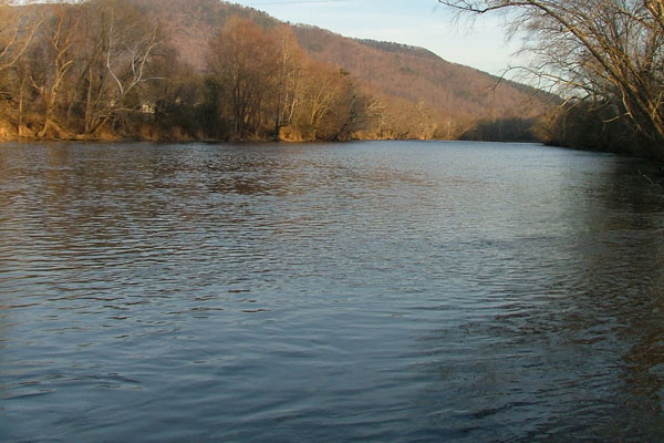 Hiwassee River via Wikimedia Commons