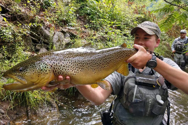 Nantahala River Turning Stones Fly Fishing 01